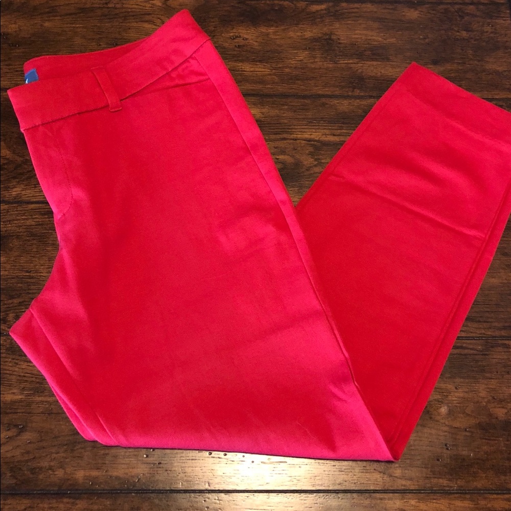 Old Navy Pixie mid-rise pants. Size 10.